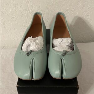 Elegant Mint Green Women's Flats